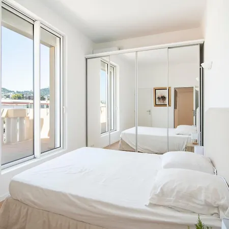 - Roof Terrace For Rent * Cannes