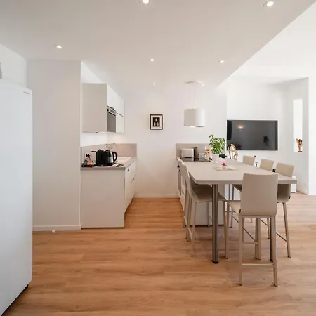 아파트 - Roof Terrace For Rent