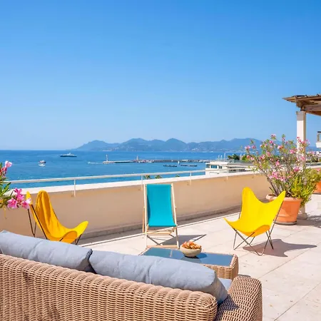 - Roof Terrace For Rent 아파트