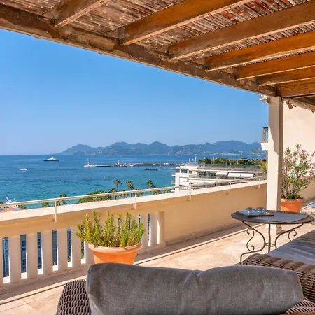 Apartment - Roof Terrace For Rent *